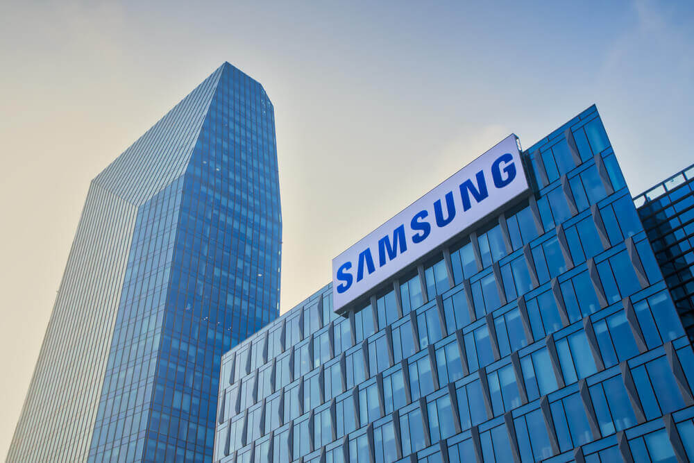 FinanceBrokerage - Innovation Samsung Display Gets US Certification for Screen