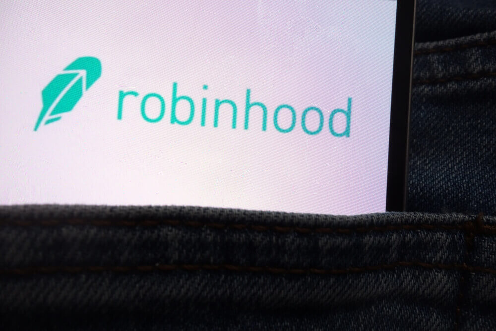 FinanceBrokerage - Cryptotech: Commission-free cryptocurrency startup Robinhood is now licensed to operate in New York. 