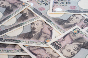 FinanceBrokerage – Forex Rate: On Monday, the Yen gained as the Dollar fell following China’s exports unexpectedly fell.