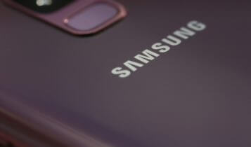 Finance Brokerage-Samsung Phones: close-up shot of a Samsung phone 
