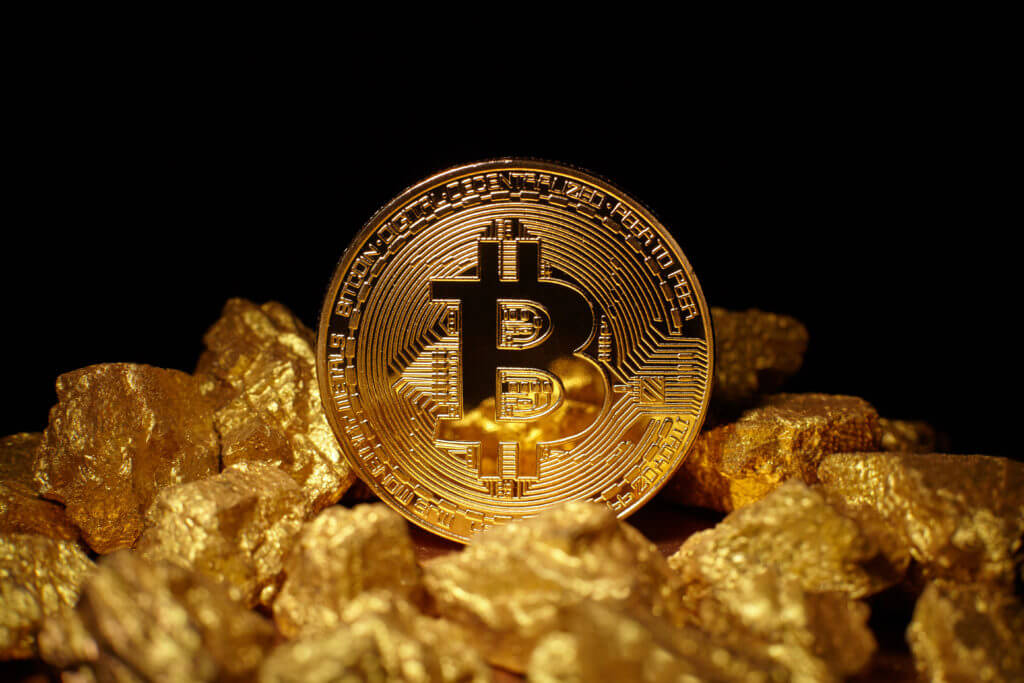 Bitcoin vs Gold: Which one is better?