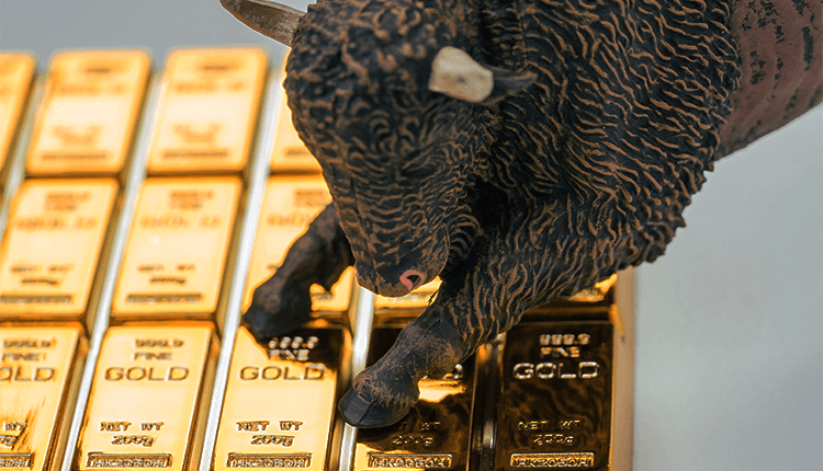 Gold Prices Stayed Glue Near $1,500 as Investors Seek Hedge - Finance Brokerage