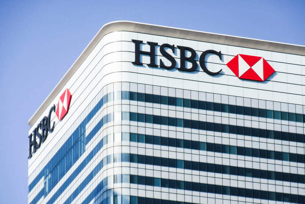 HSBC gets AXA's S'pore insurance business