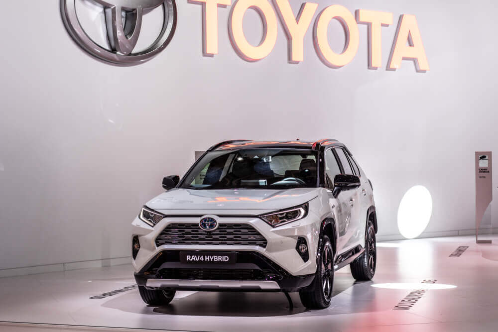 Toyota: Toyota RAV4 Hybrid at Mondial Paris Motor Show