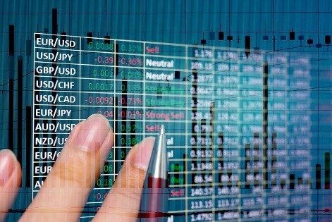 Spreads in Forex: The picture displays the exchange of one currency for another at an agreed exchange price on the over-the-counter (OTC) market – Finance Brokerage