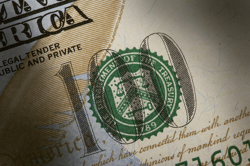 U.S. Dollar: U.S. Treasury Seal on 100 dollar bill extreme macro