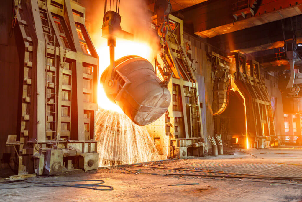 Steel production falls sharply in America