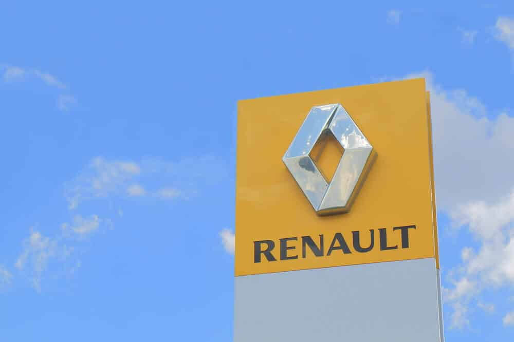 Renault signage photo.