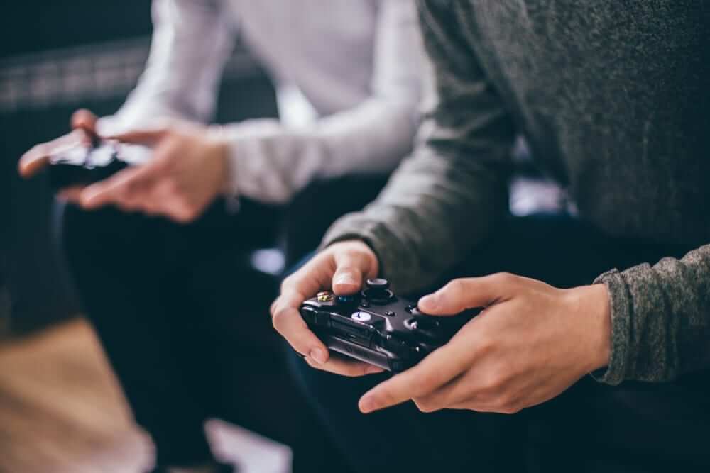 A friend and you can get $2,000 to play video games together