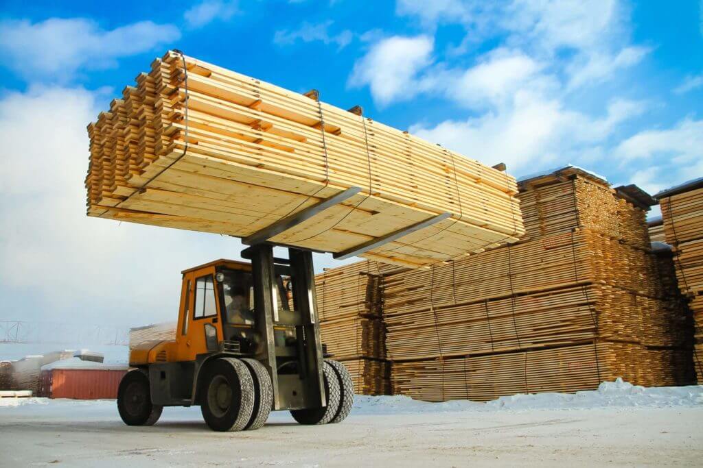 O preço da madeira caiu mais de 40% desde maio