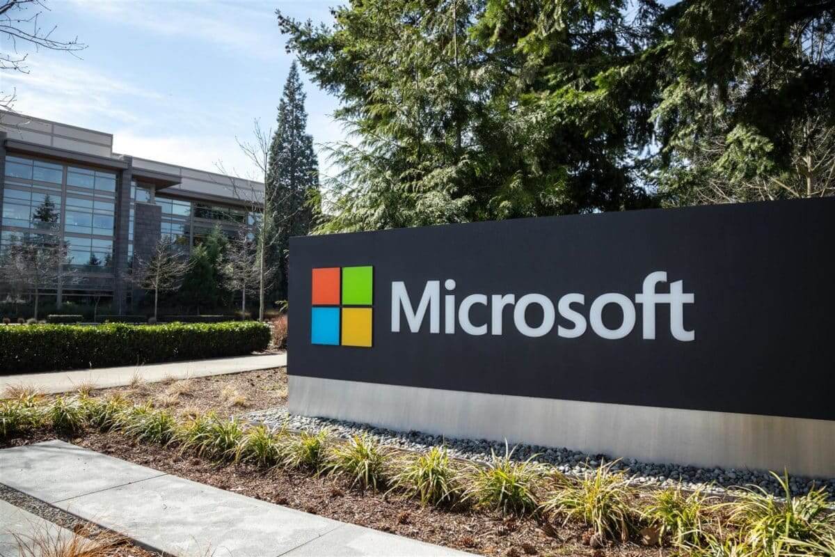 Microsoft Urges 700+ China Employees to Move Due to Tensions