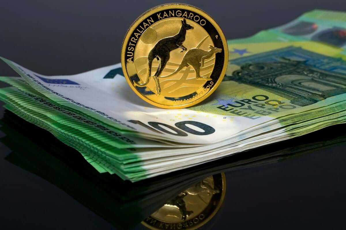 Australian and New Zealand dollars fell. What about Euro?
