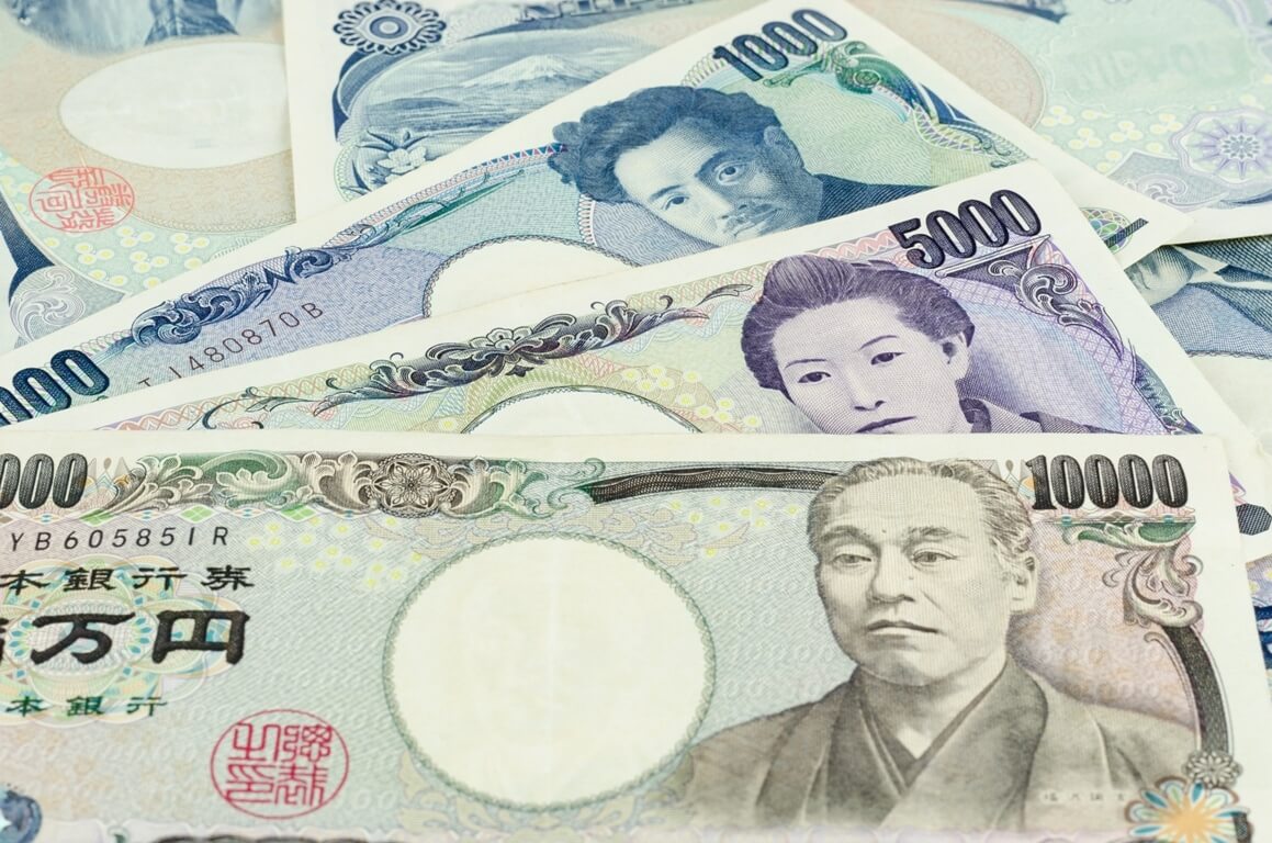 The Japanese Yen Soared While The Dollar Remained Low