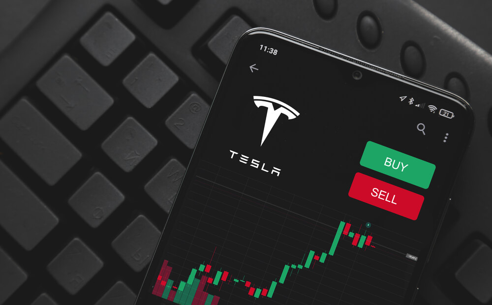 ¿Debería invertir en acciones de Tesla?
